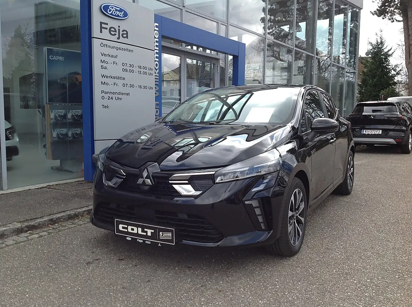 Mitsubishi Colt 1,6 HEV Invite ***AKTION*** Schwarz - 1
