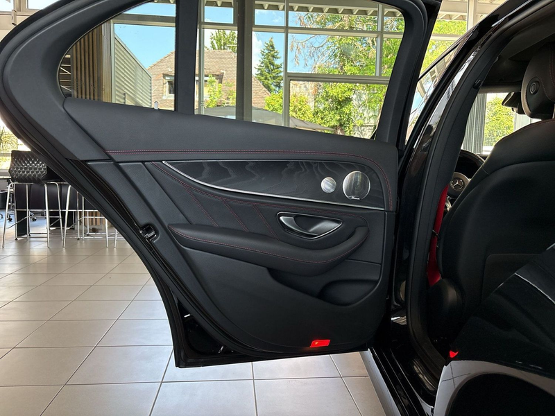 Mercedes-Benz E 53 AMG 4M+ ACC Burm Pano 360CAM AMBIENT GARANTIE — photo 14
