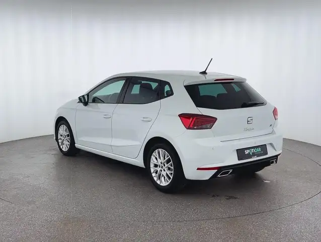 Seat Ibiza view 5
