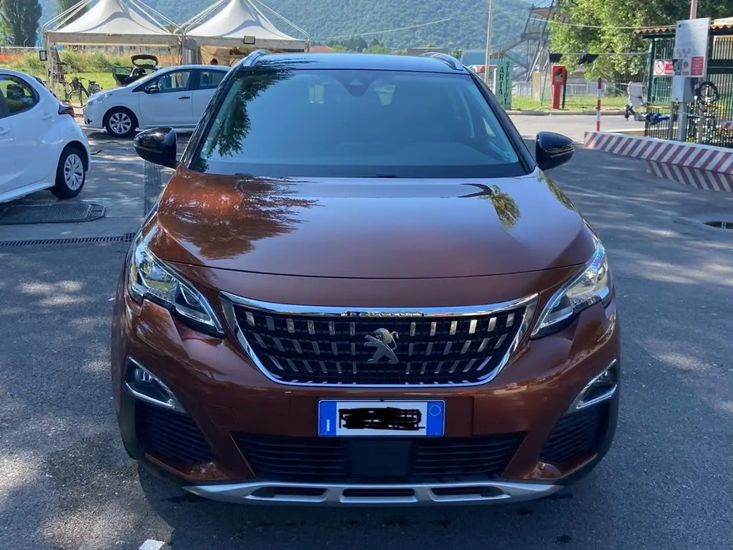 Peugeot 3008 3008 1.5 bluehdi Allure s Marrone - 1