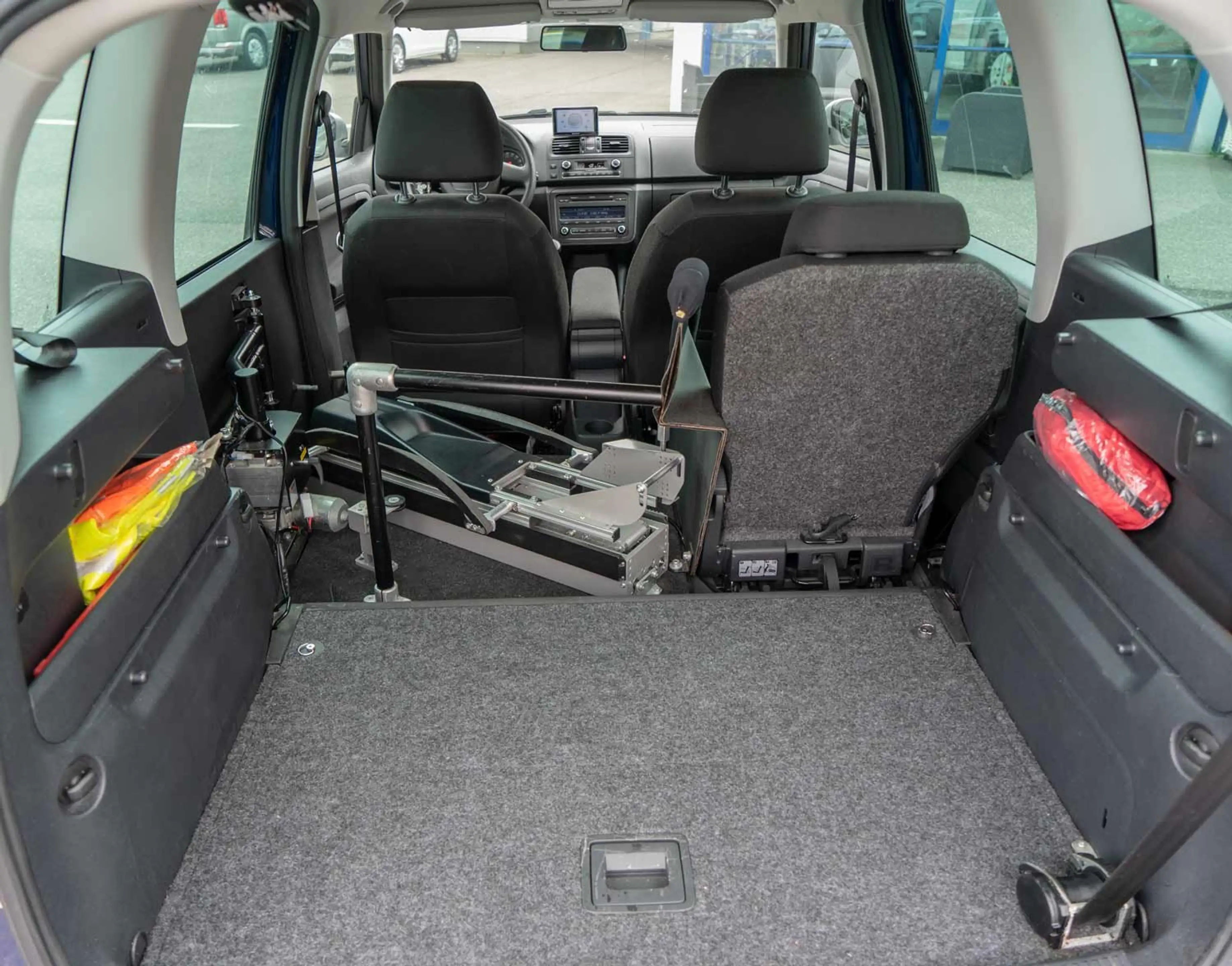 Skoda Roomster Behindertengerechter Selbstfahrerumbau — photo 7