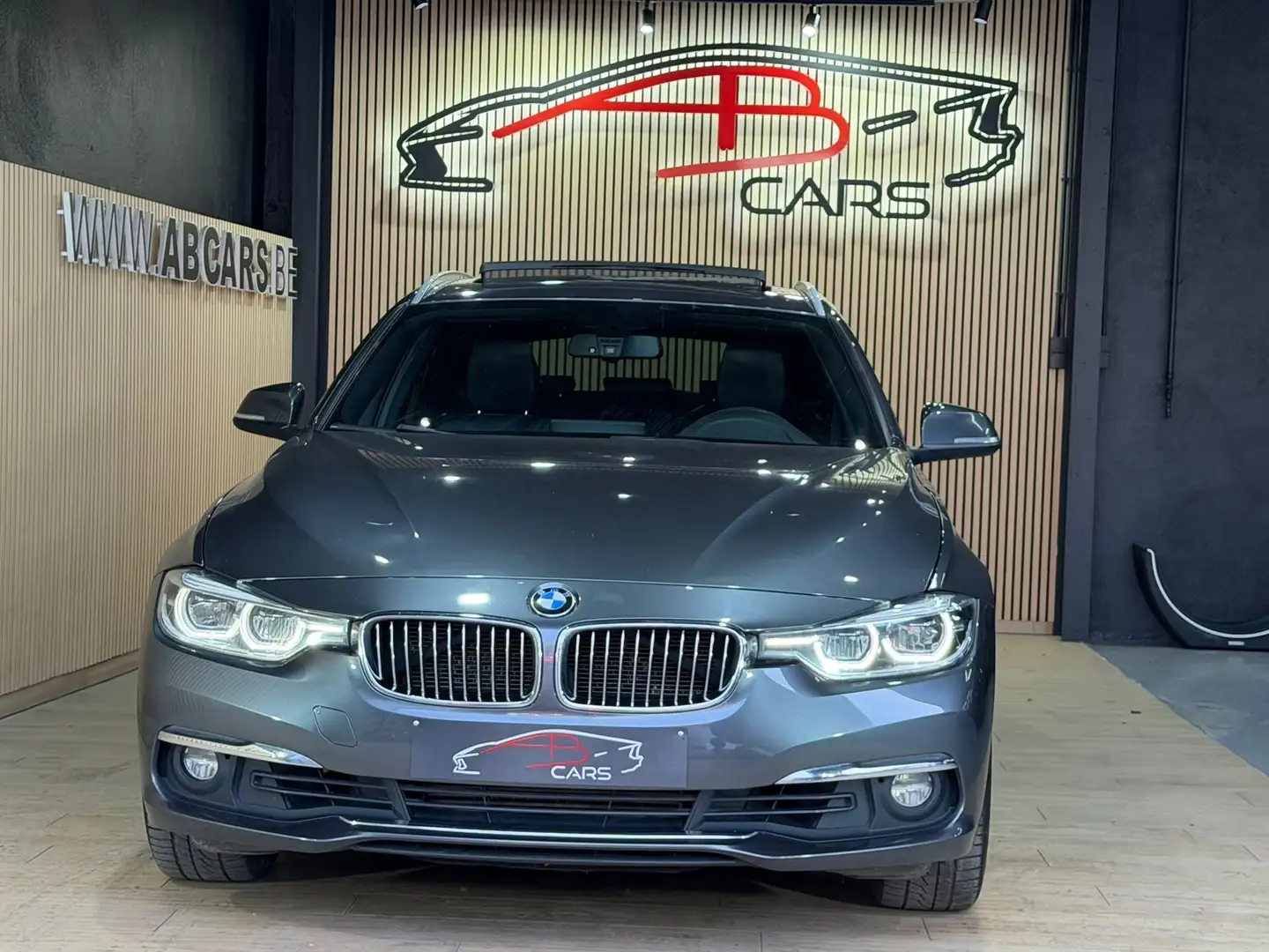 BMW 330 330dXA * Touring LUXURY Sport * GAR 12 MOIS * Gris - 2