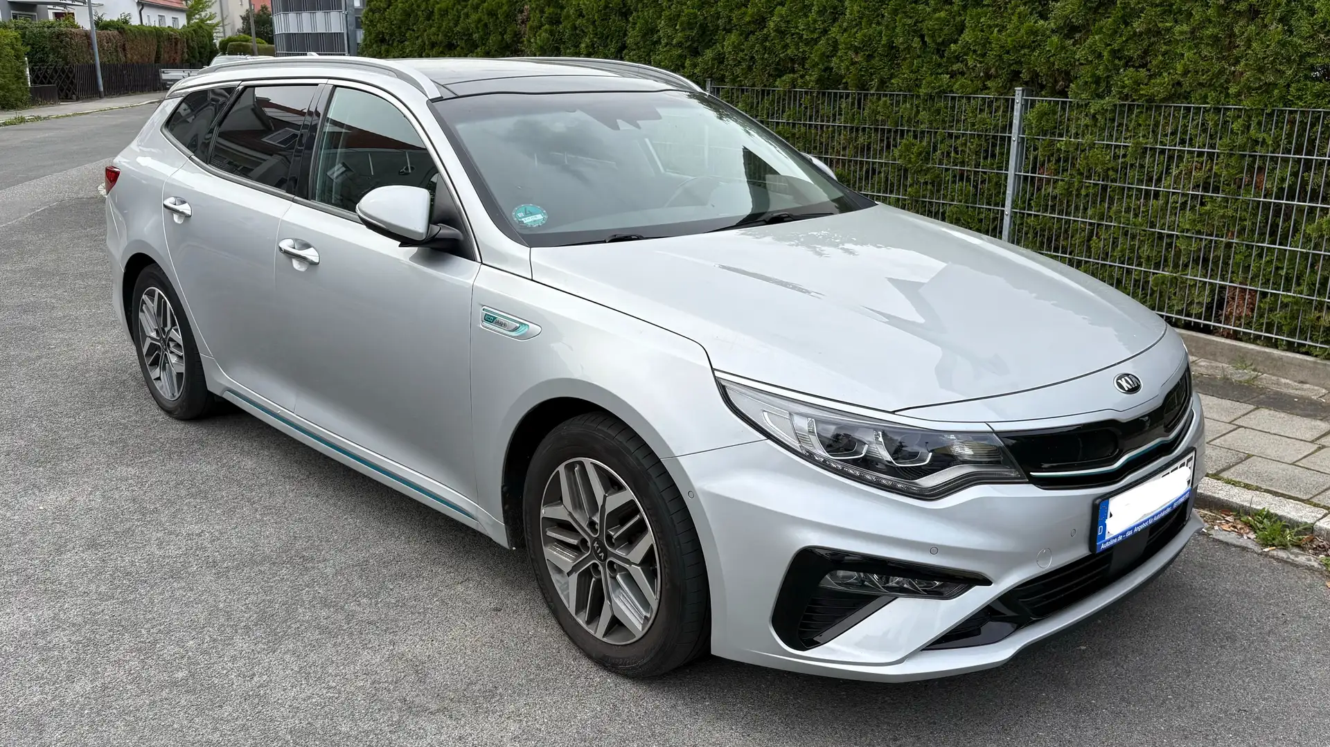 Kia Optima Optima Sportswagon 2.0 GDI Plug-In Hybrid Spirit Gümüş rengi - 2