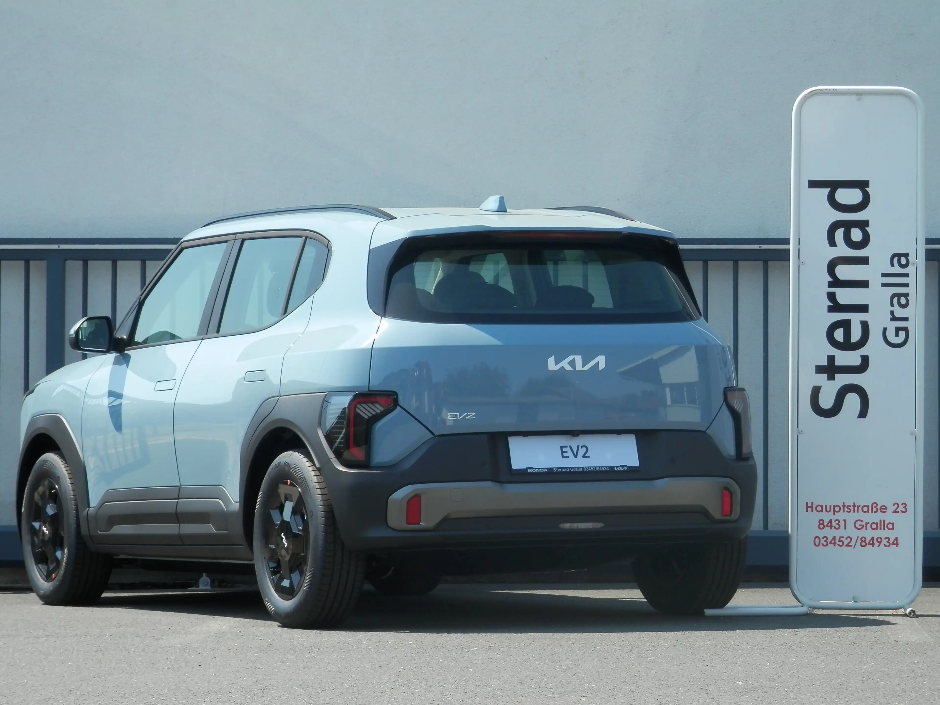 Kia EV2 5S FWD 61kWh Earth & P1 Tech Pack — photo 4
