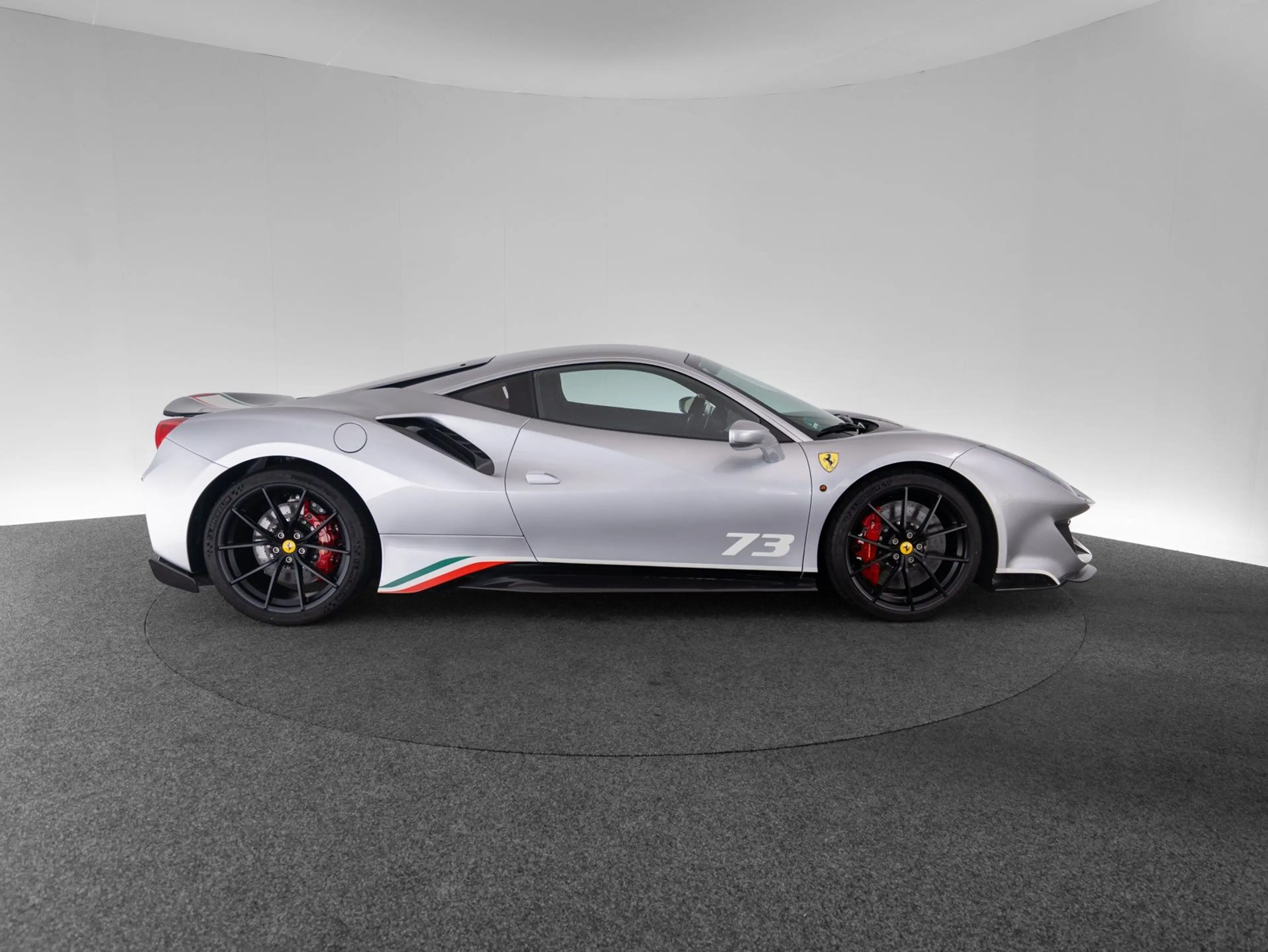 Ferrari 488 Pista Piloti - TAILOR MADE — photo 3