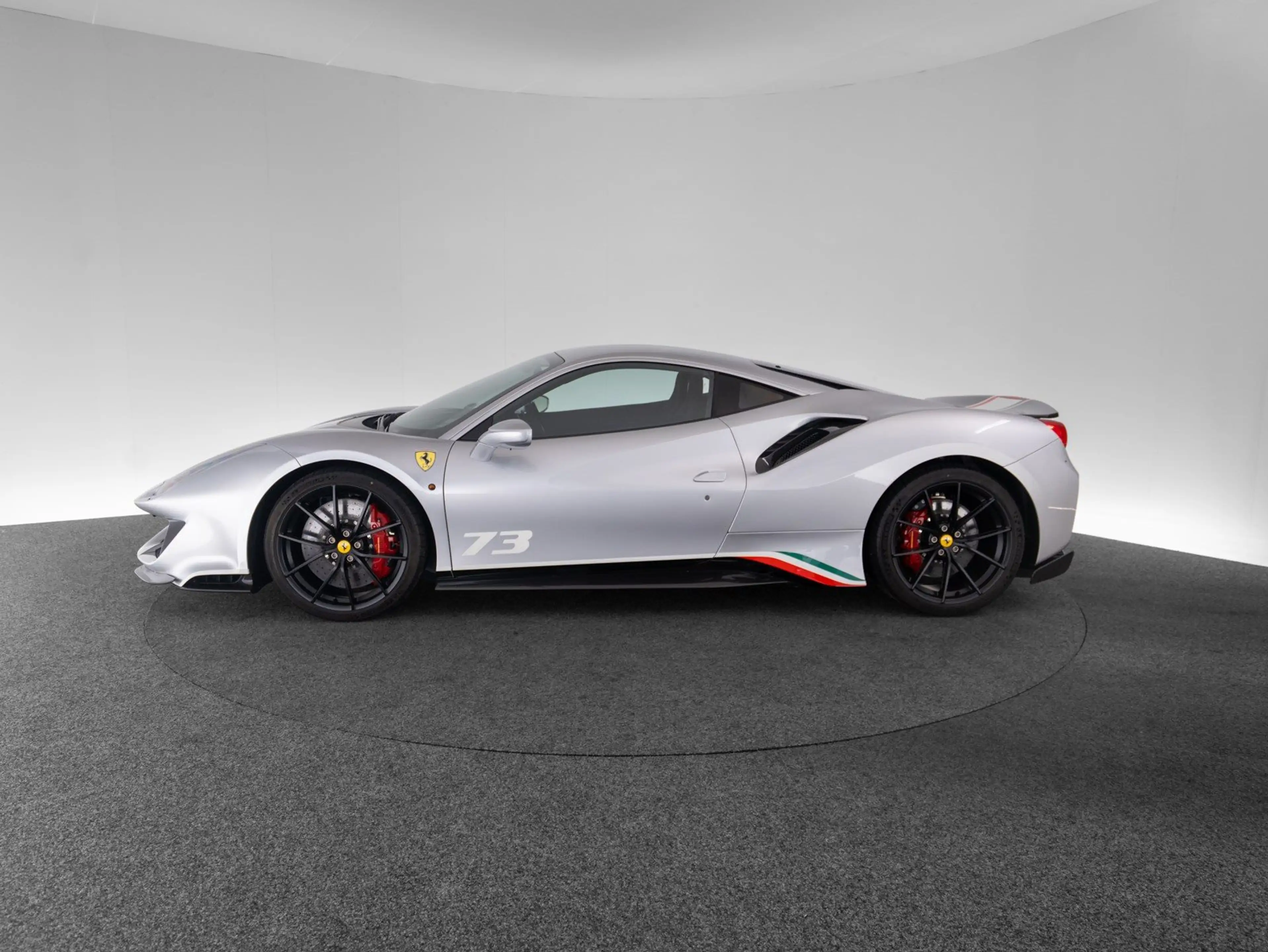 Ferrari 488 Pista Piloti - TAILOR MADE — photo 8