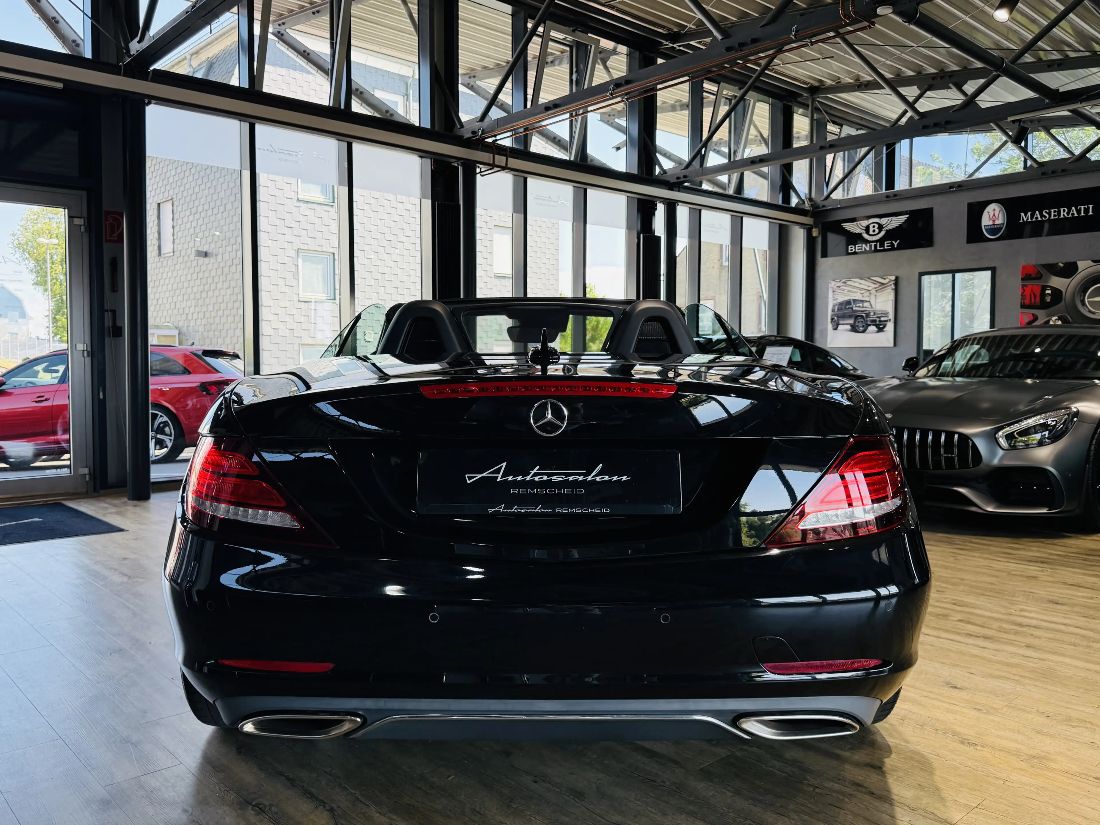 Mercedes-Benz SLC 200 *SCHALTER*LED*LEDER*TOTWINKEL NAVI* — photo 9
