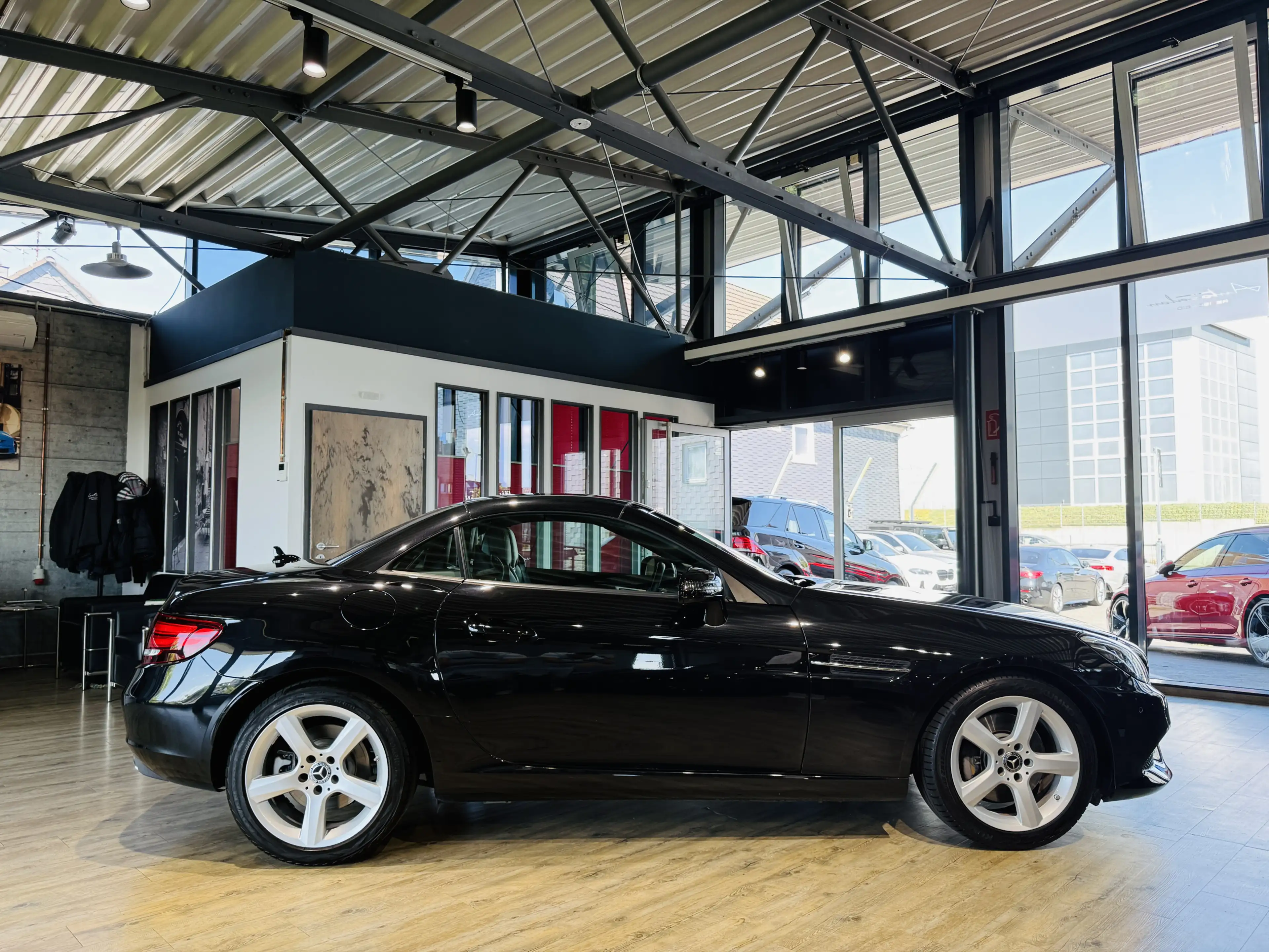 Mercedes-Benz SLC 200 *SCHALTER*LED*LEDER*TOTWINKEL NAVI* — photo 14