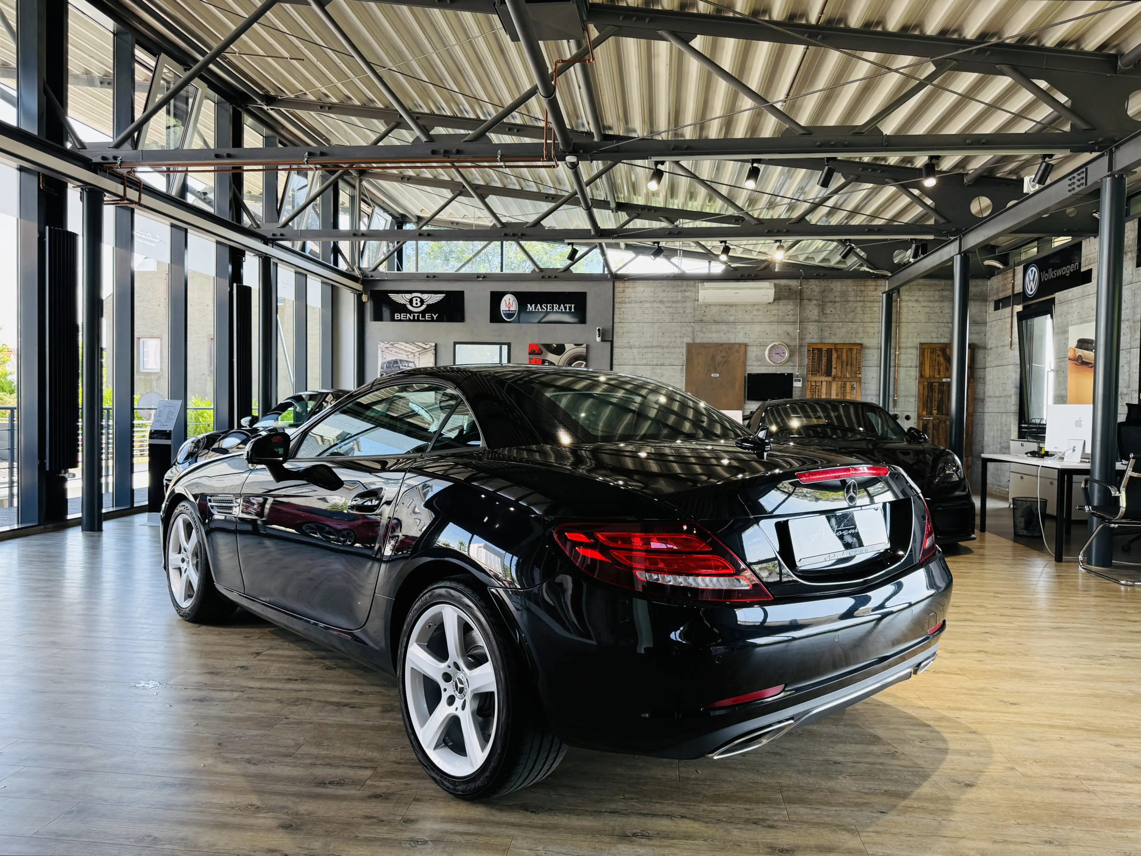 Mercedes-Benz SLC 200 *SCHALTER*LED*LEDER*TOTWINKEL NAVI* — photo 8