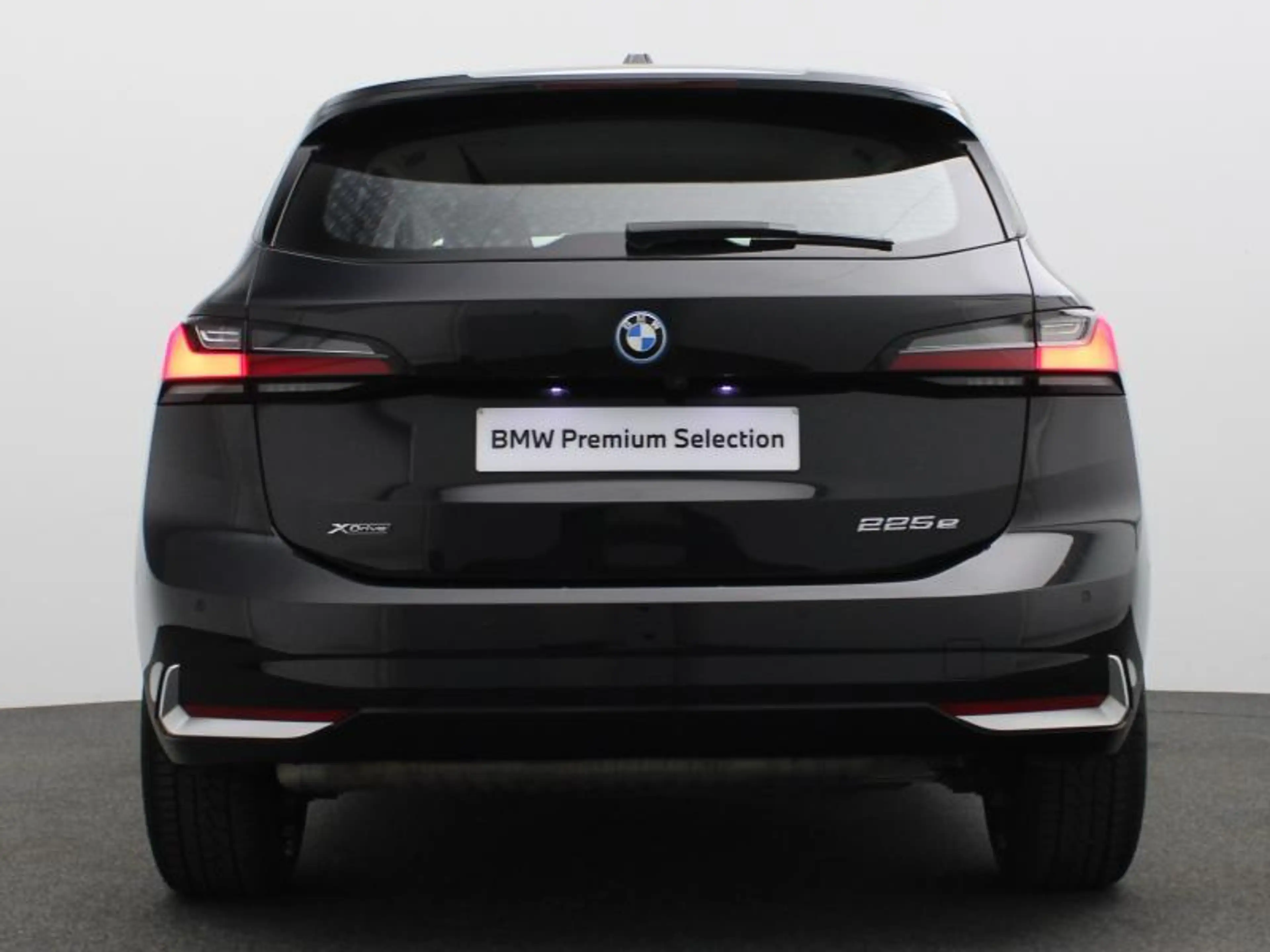 BMW 225 e - xDrive Active Tourer — photo 4