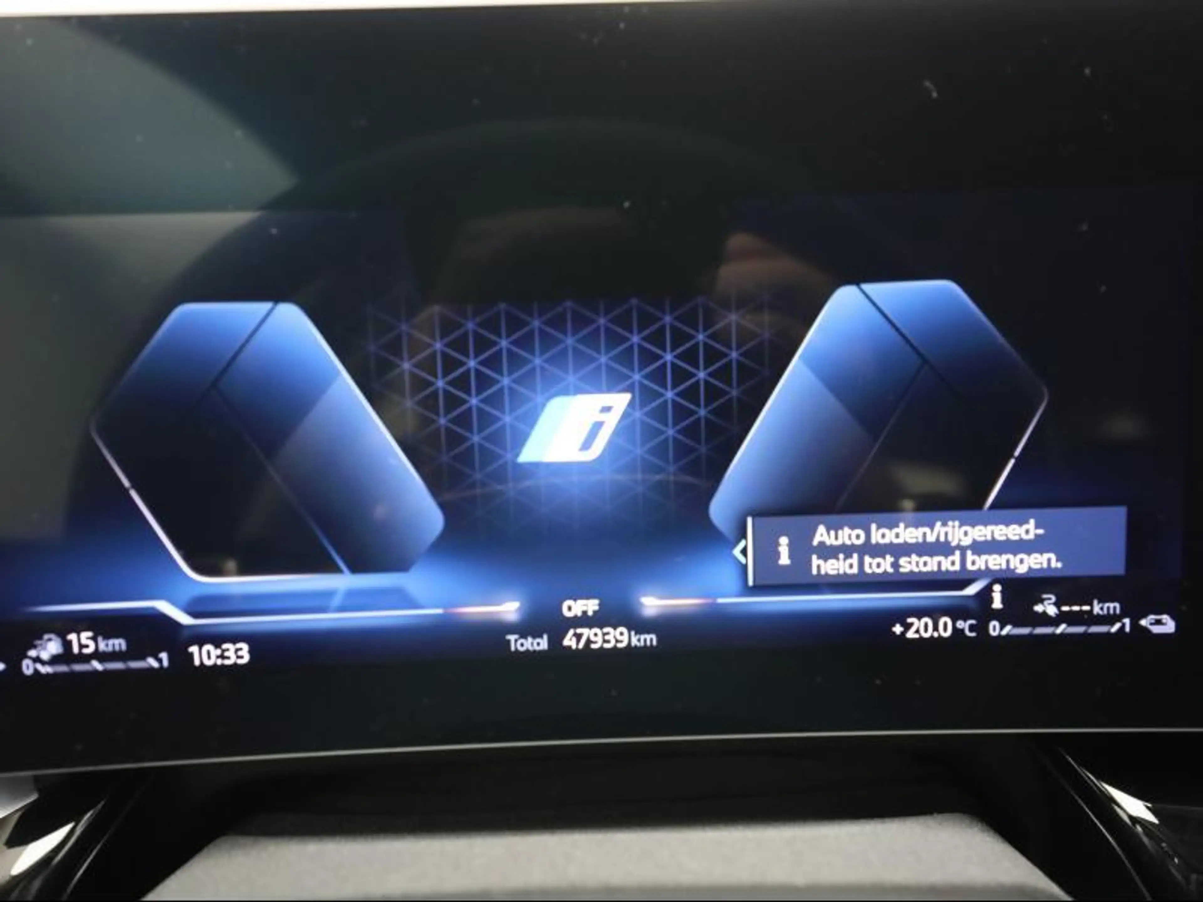 BMW 225 e - xDrive Active Tourer — photo 10