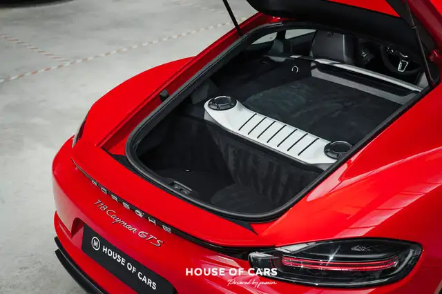 Porsche 718 Cayman view 13