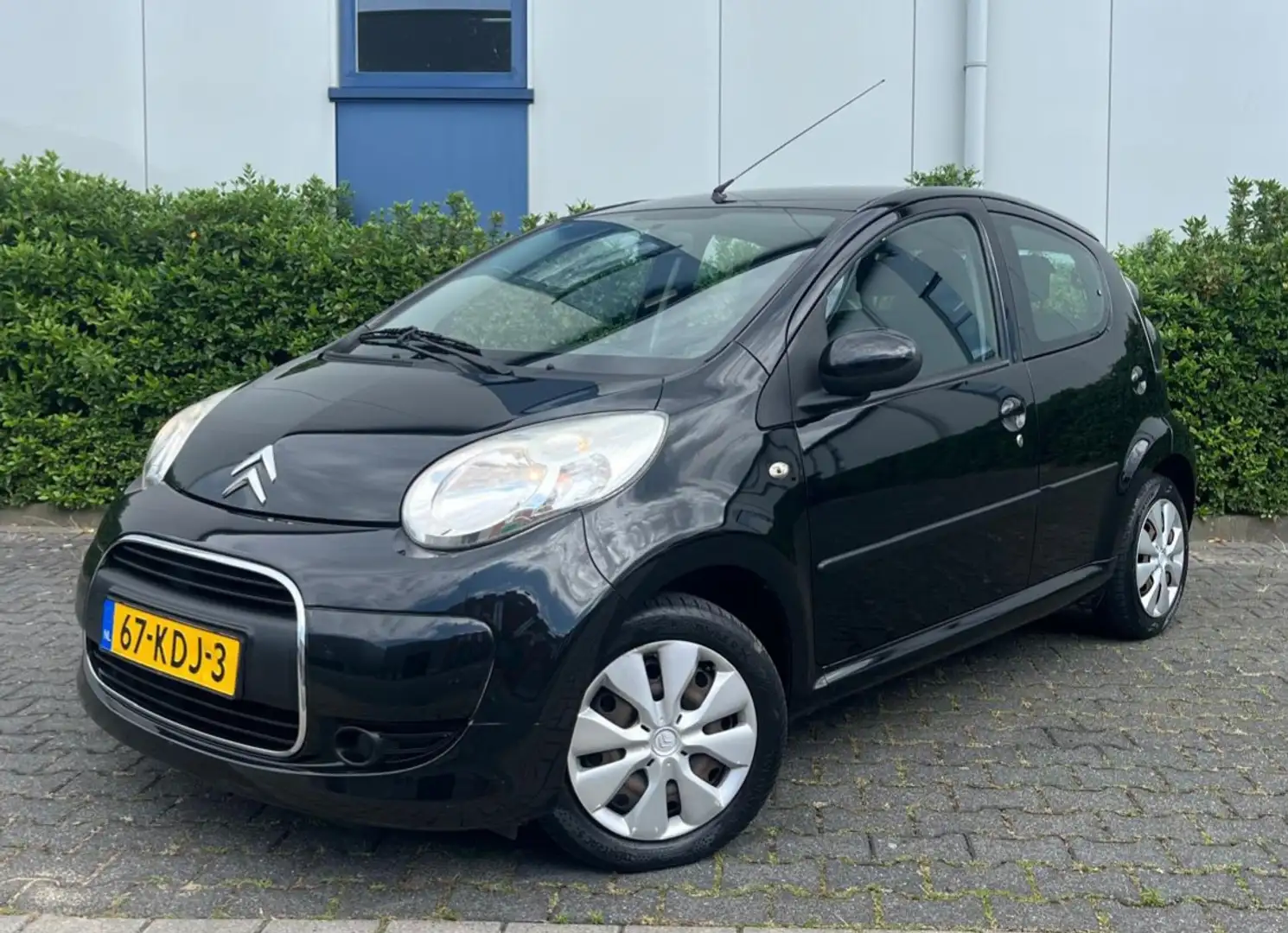 Citroen C1 1.0i 68PK 5DAirco Toerenteller Zwart - 1