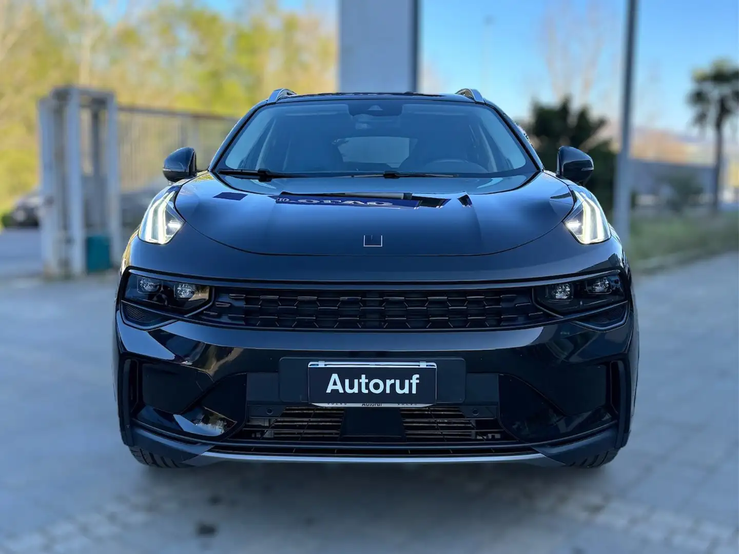 Lynk & Co 01 01 1.5 td phev auto Černá - 2