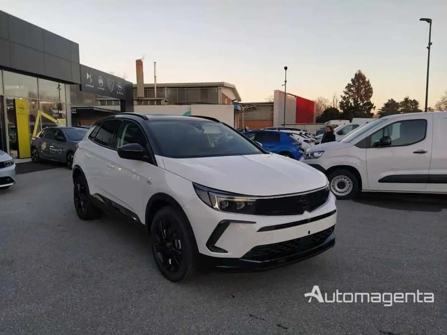 Opel Grandland PHEV 1.6 Plug-In Hybrid 225cv GS KM ZERO Bianco - 1