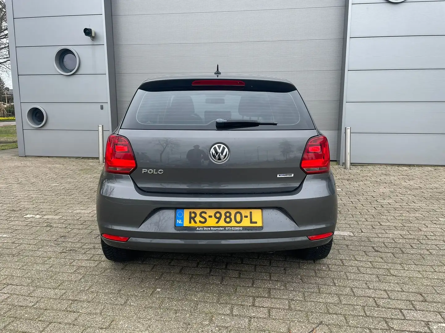 Volkswagen Polo 1.0 Comf. R Grijs - 2