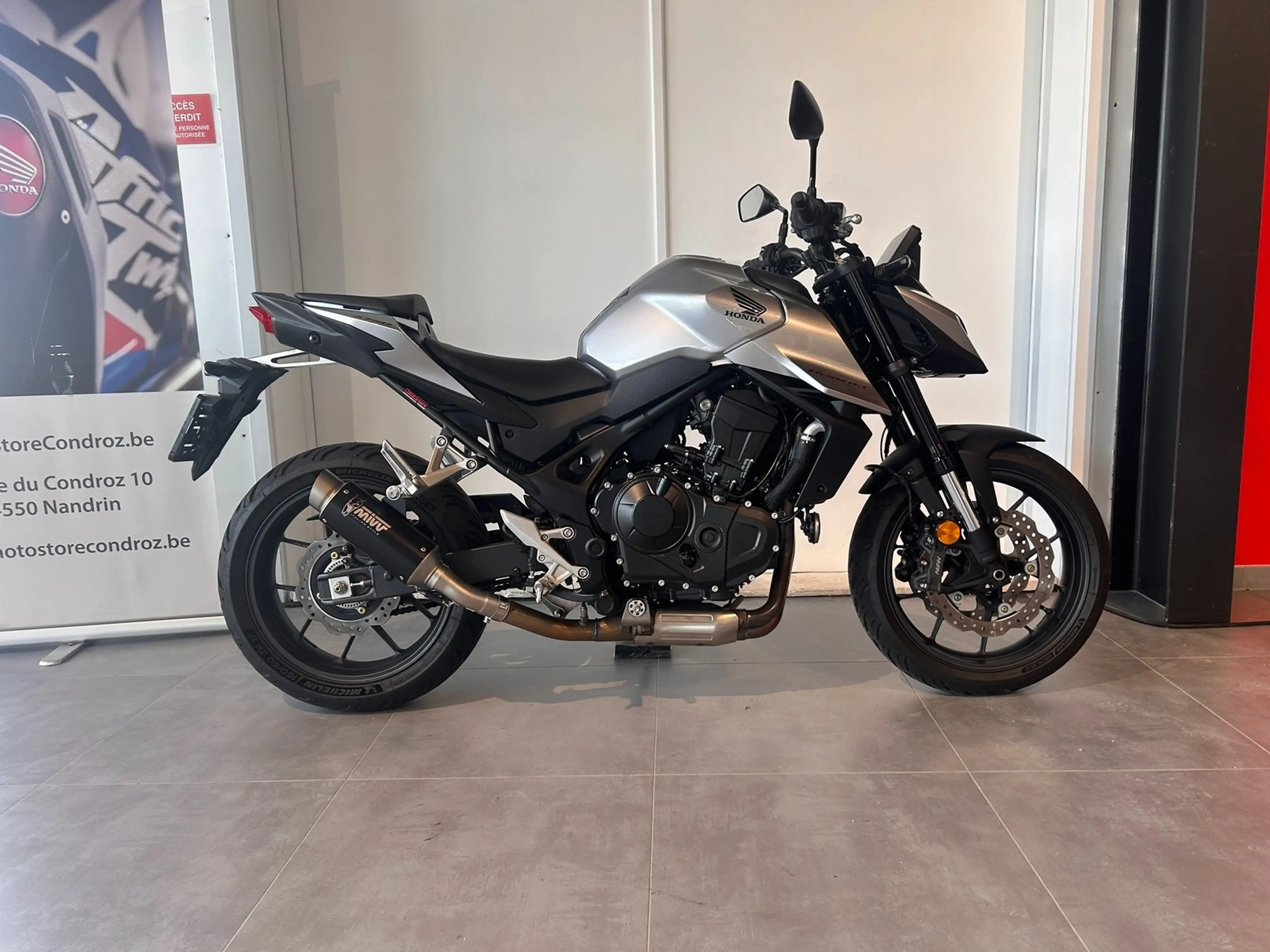 Honda CB 750 Hornet 750