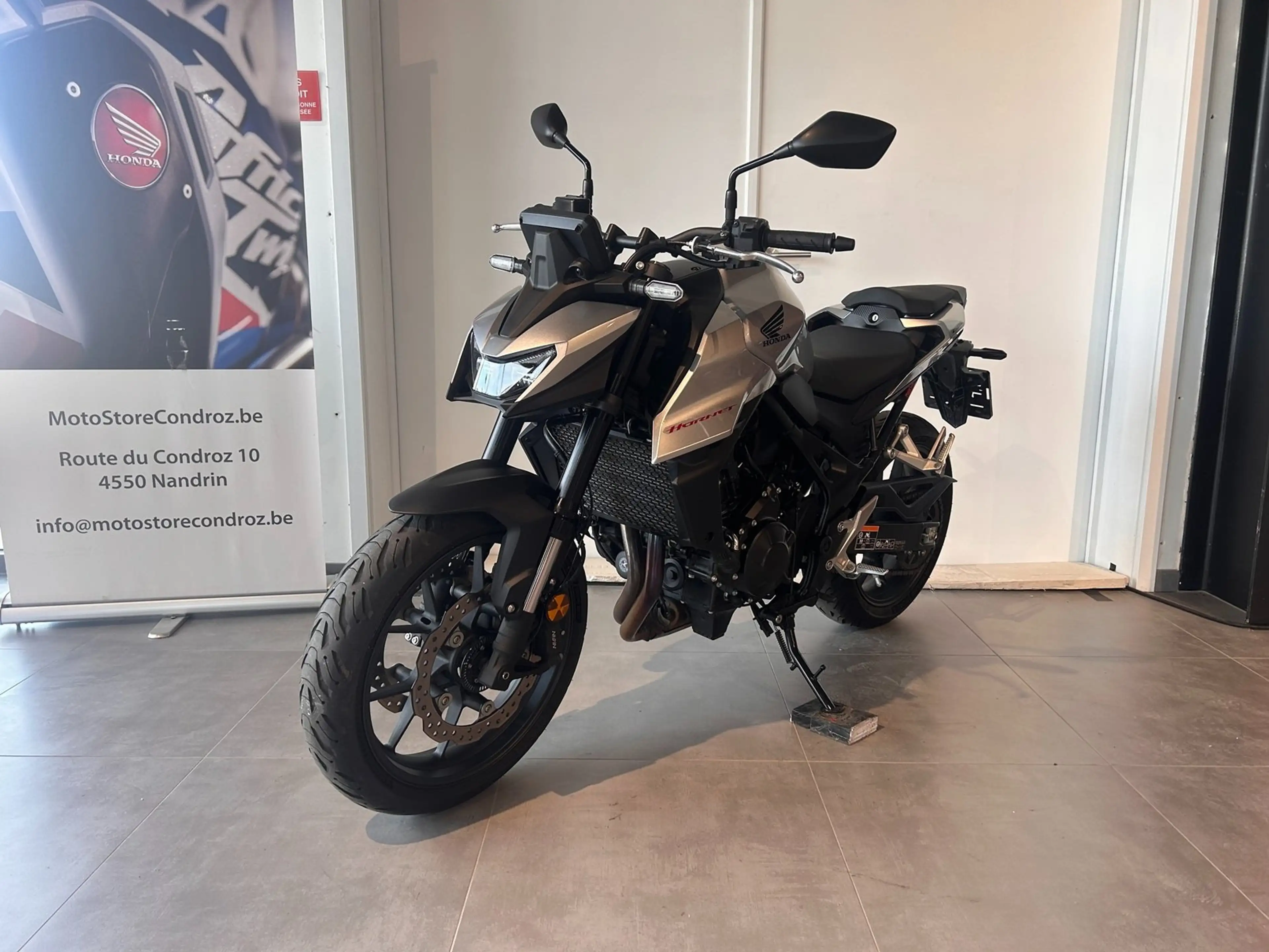 Honda CB 750 Hornet 750 — photo 4