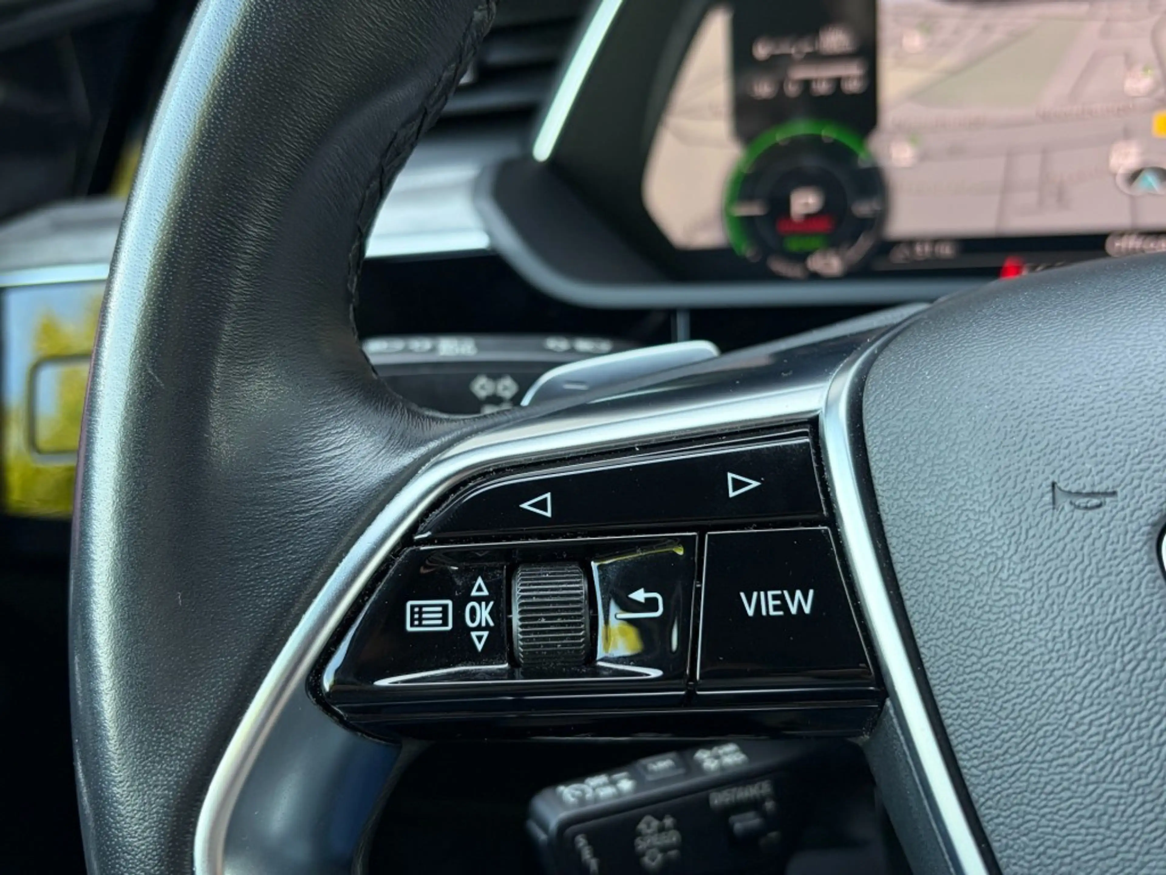 Audi e-tron 55 QUATTRO S-LINE - TREKHAAK - 21 INCH — photo 17