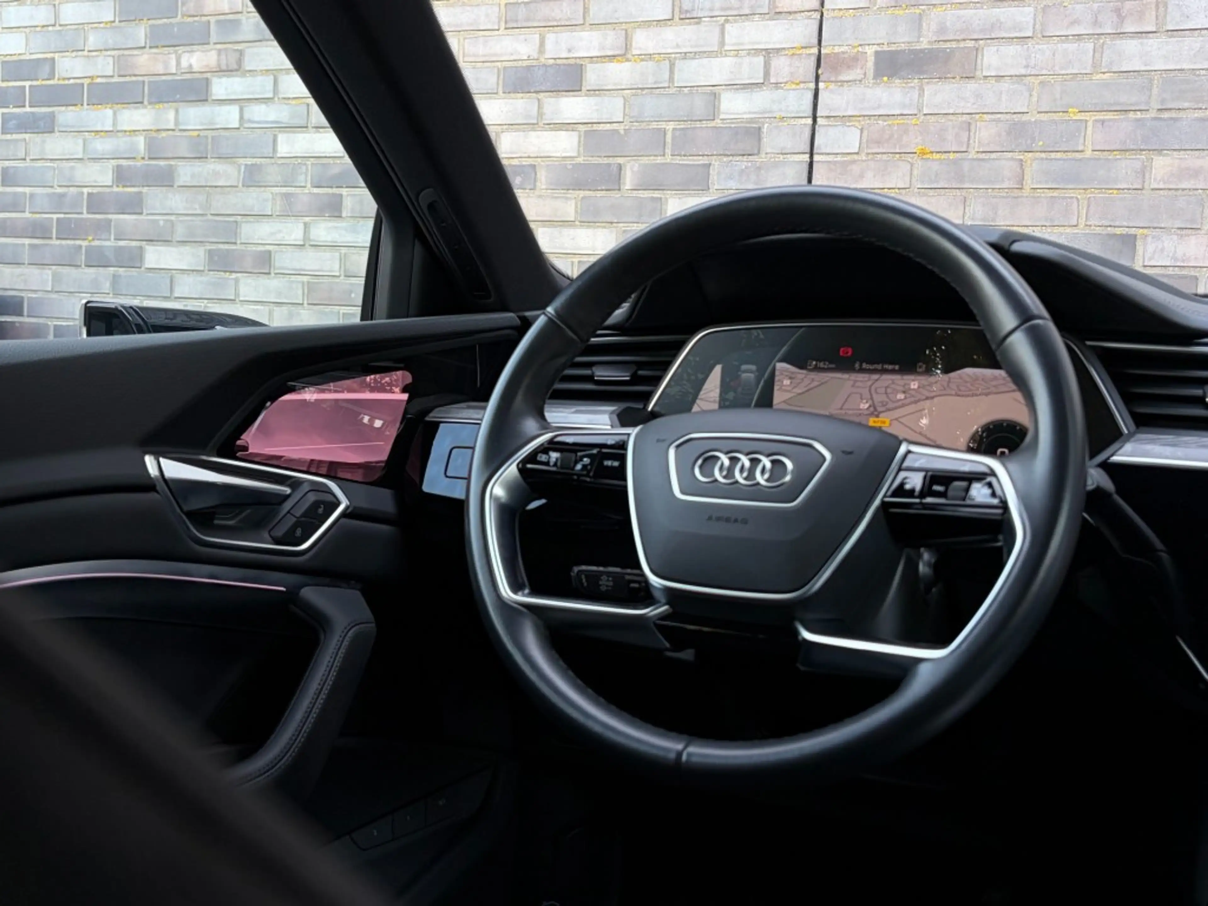 Audi e-tron 55 QUATTRO S-LINE - TREKHAAK - 21 INCH — photo 8