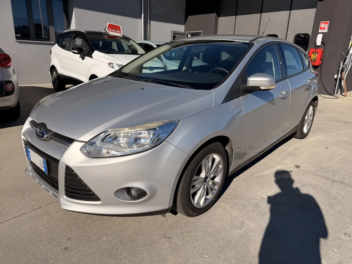 Ford Focus 5p 1.0 ecoboost 125CV DISTRIBUZIONE ESEGUITA Zilver - 1
