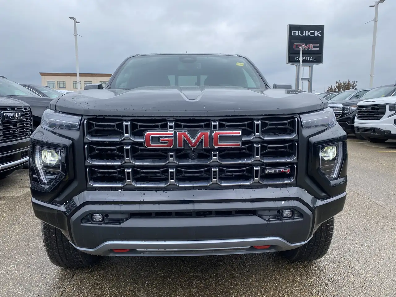 GMC Canyon снимка GMC Canyon