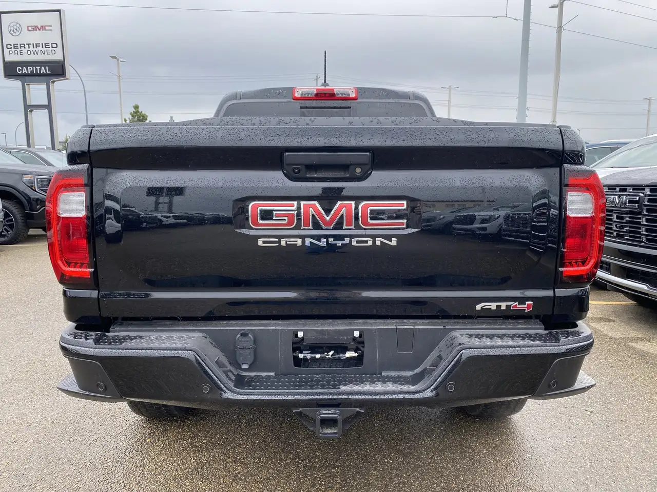 GMC Canyon снимка GMC Canyon