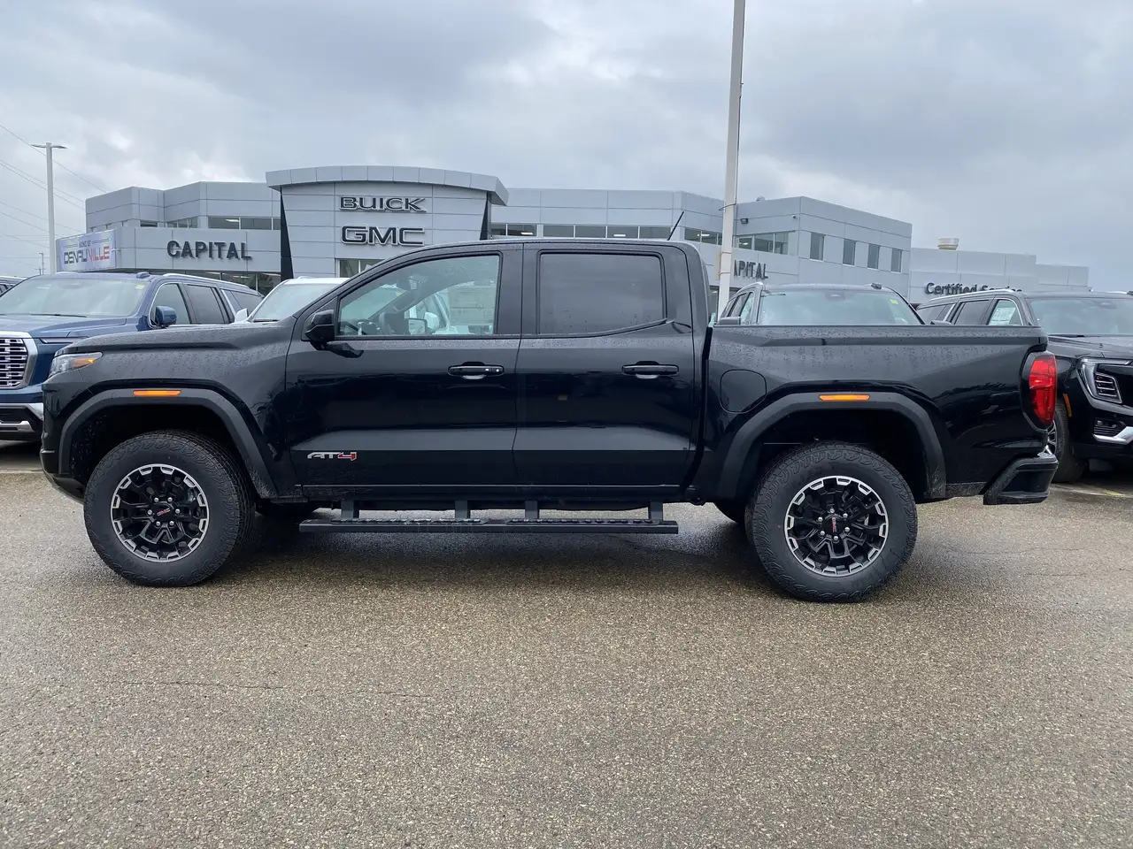 GMC Canyon снимка GMC Canyon