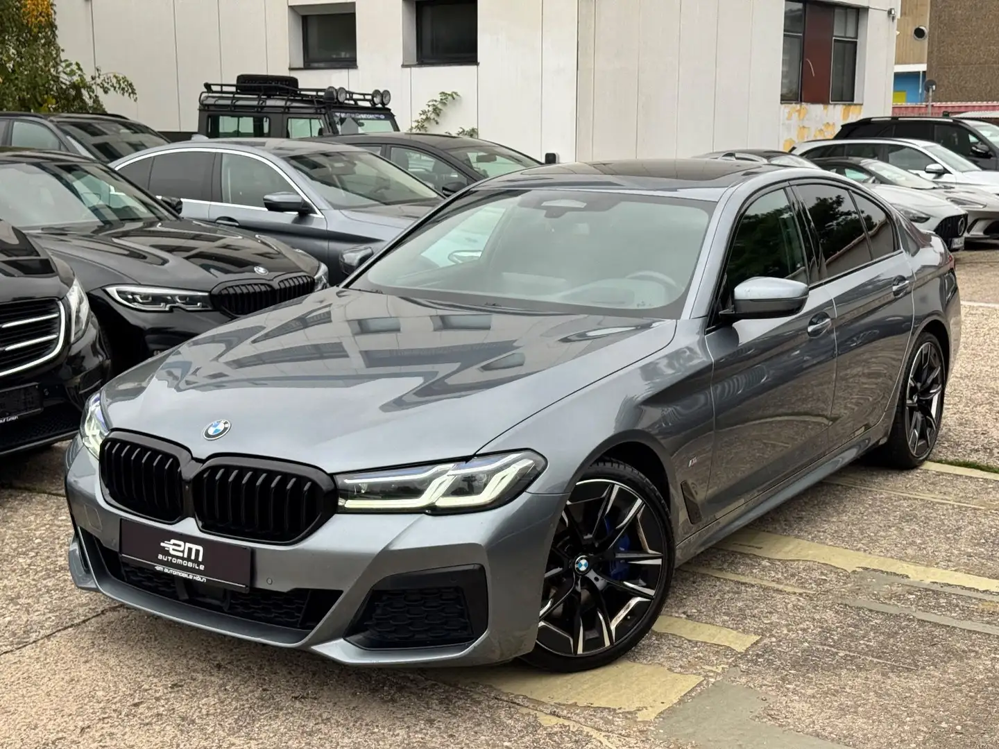 BMW 540 d xDrive M Sport Paket/Laser/M-Sitze/HK/360 Gris - 1