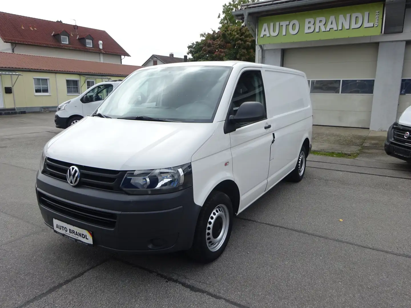 Volkswagen T5 Transporter Kasten1. Hand KLIMA186500kmTÜV NEU Scheckheft Weiß - 1