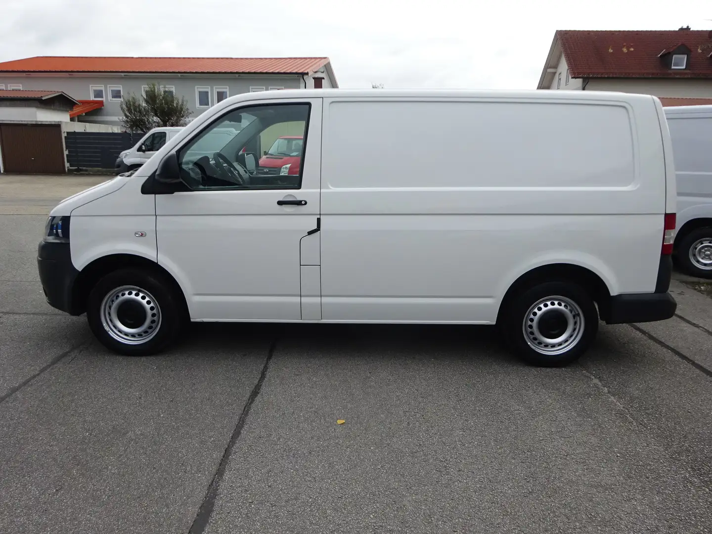 Volkswagen T5 Transporter Kasten1. Hand KLIMA186500kmTÜV NEU Scheckheft Weiß - 2