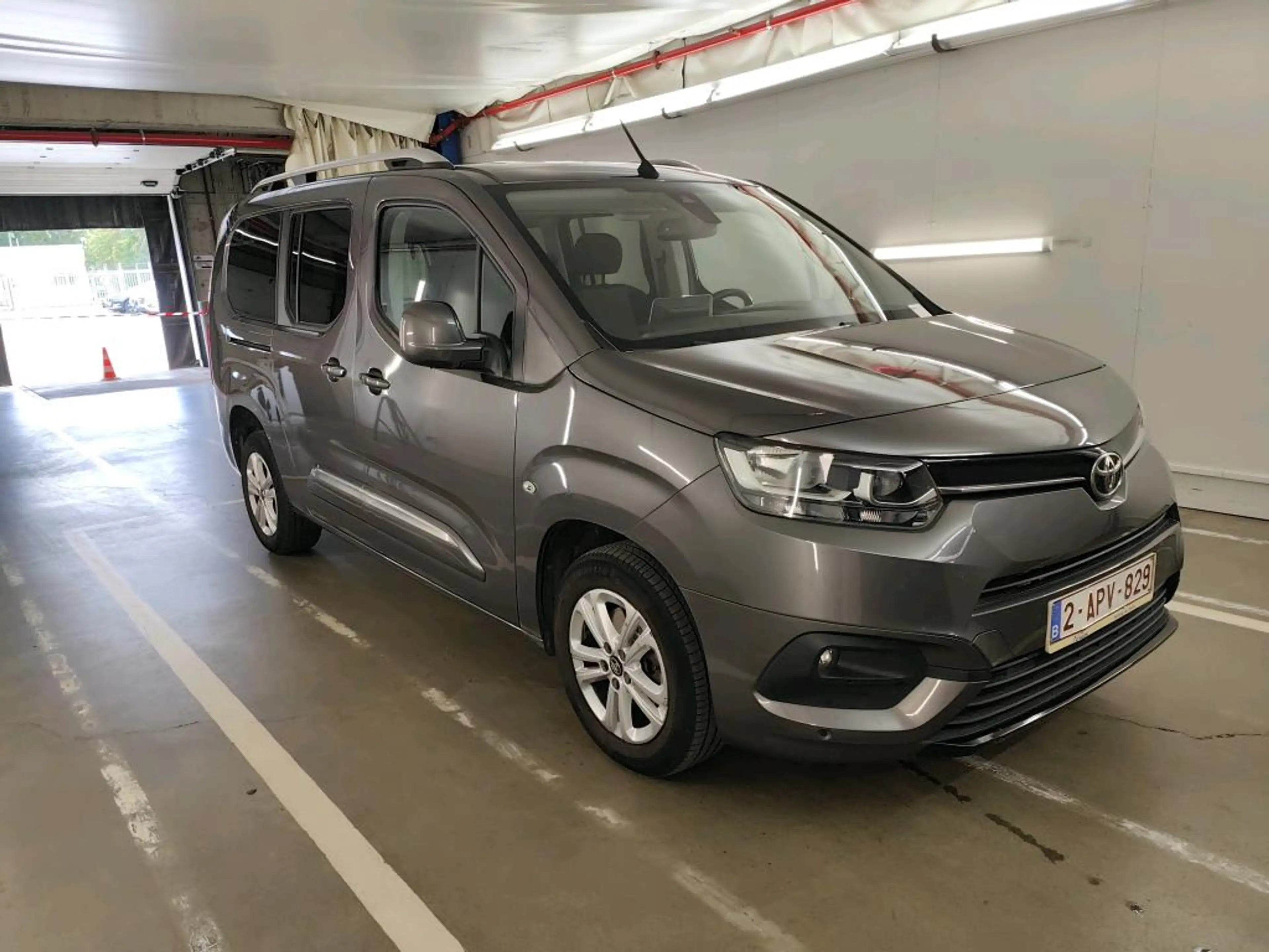 Toyota Proace Proace City 1.2 PureTech 7 PLAATSEN TREKHAAK CAMERA KEY LESS ENTRY