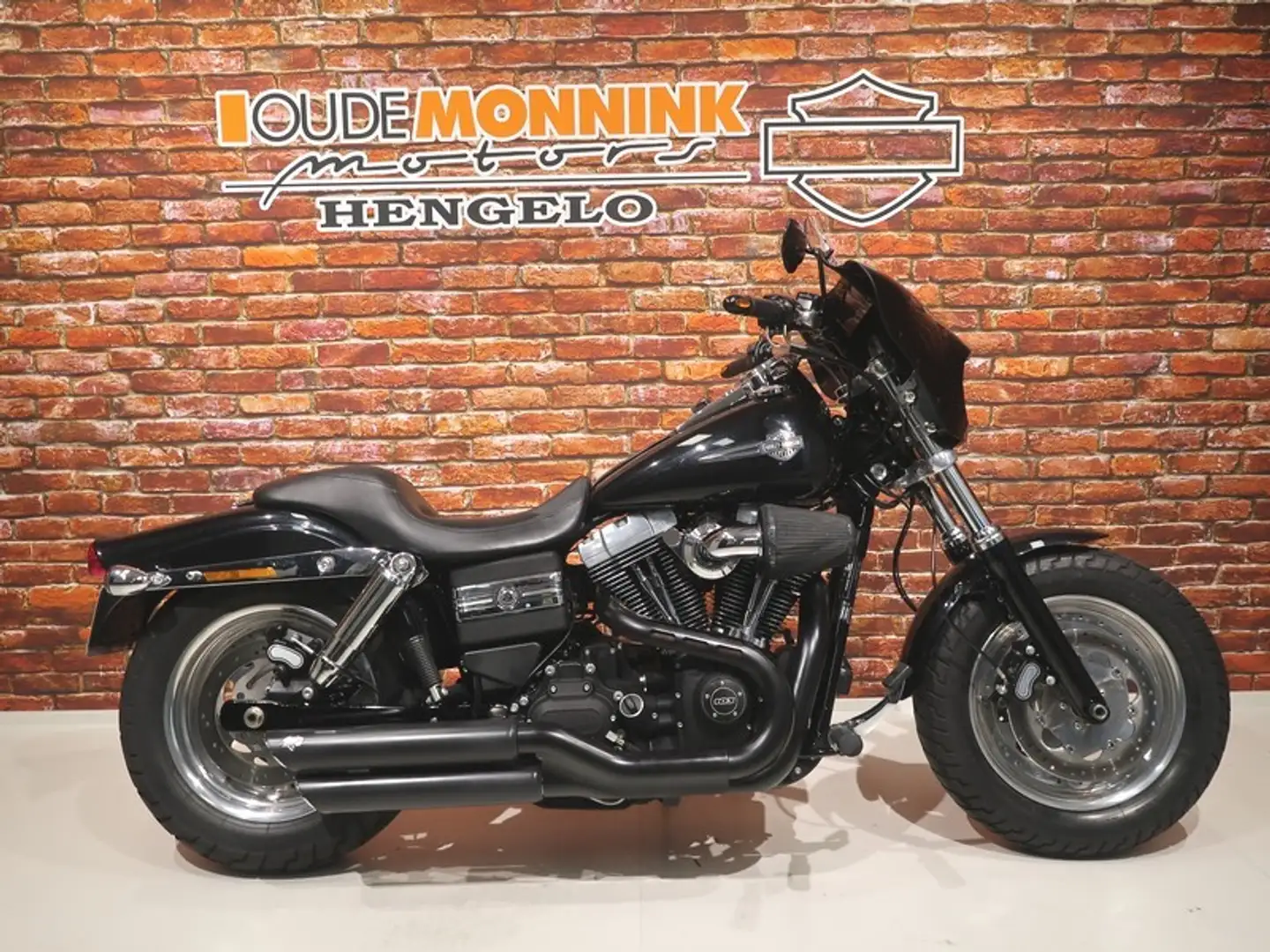 Harley-Davidson Dyna Fat Bob FXDF 1690 Negru - 1