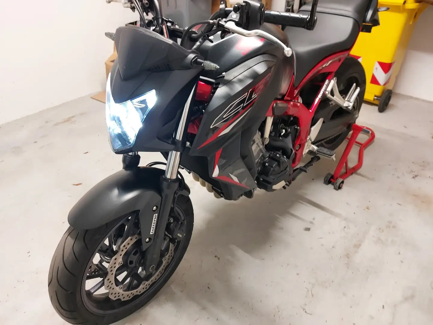 Honda CB 650 F - ABS Rouge - 1