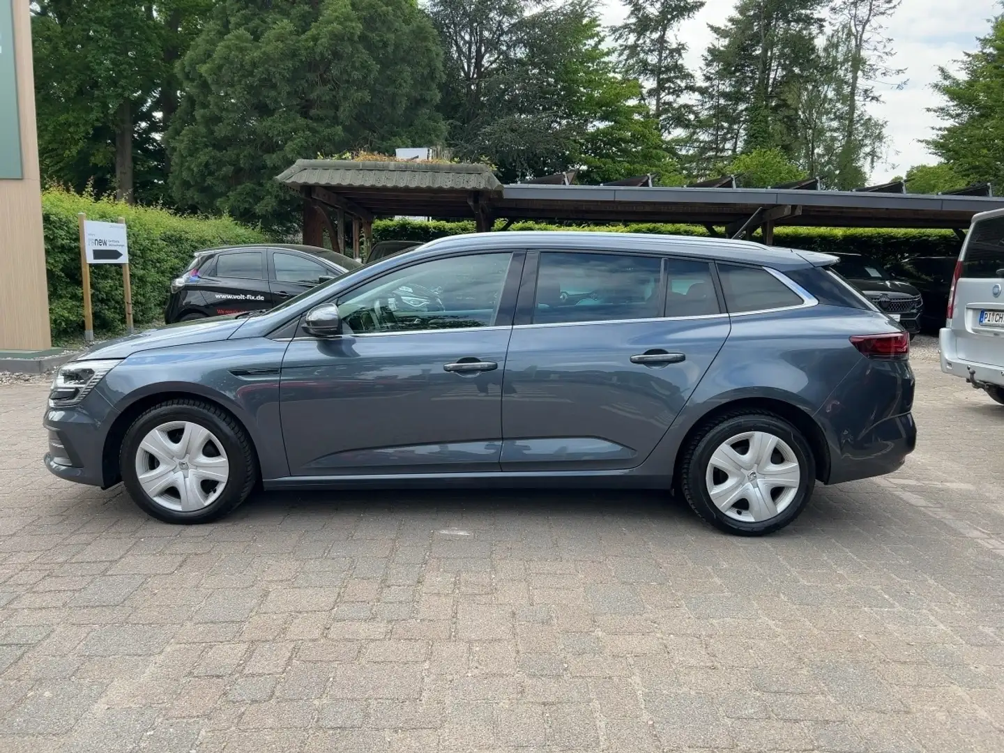 Renault Megane Grandtour TCe 115 Zen Grau - 2