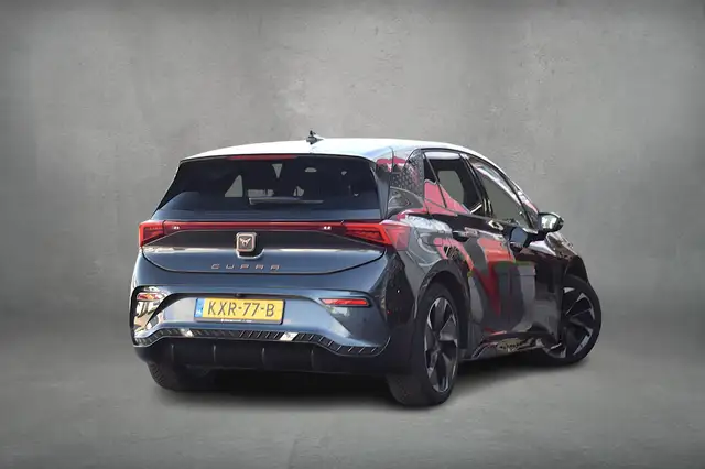 Cupra Born view 3