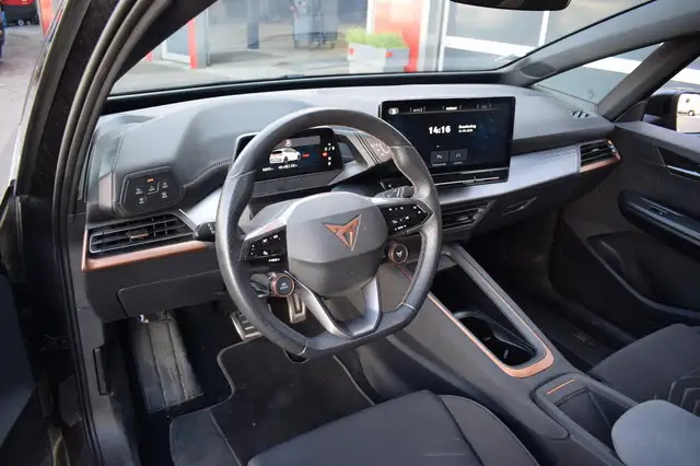 Cupra Born view 4