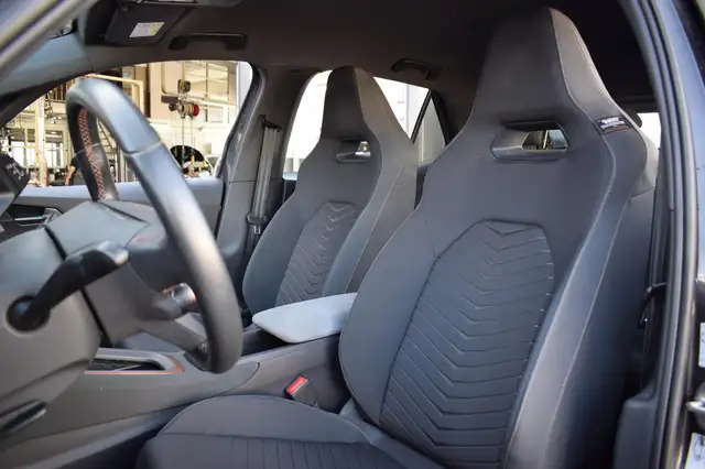 Cupra Born view 5