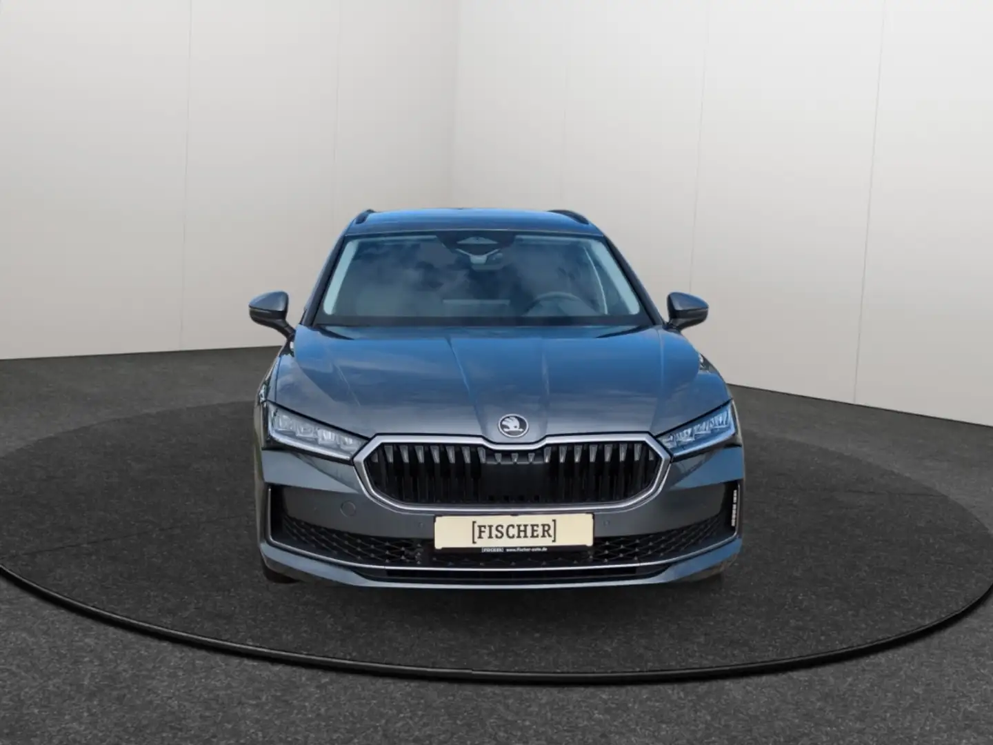 Skoda Superb Combi 1.5 eTSI DSG Selection LED AHK Navi Rear Vie Grau - 2