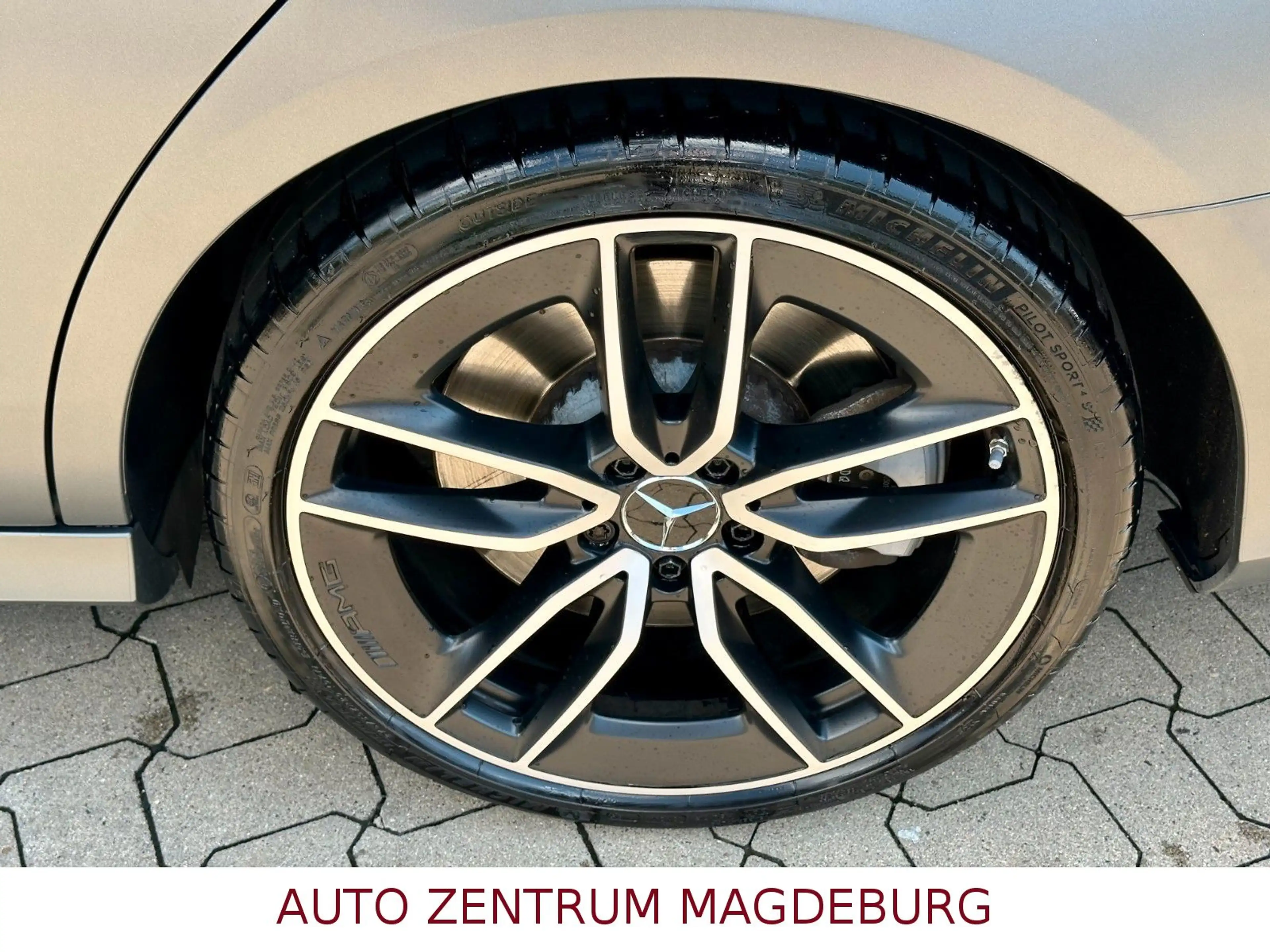 Mercedes-Benz E 53 AMG T-Modell 4Matic+ *HUD*PANO*SITZKÜHLUNG* — photo 9
