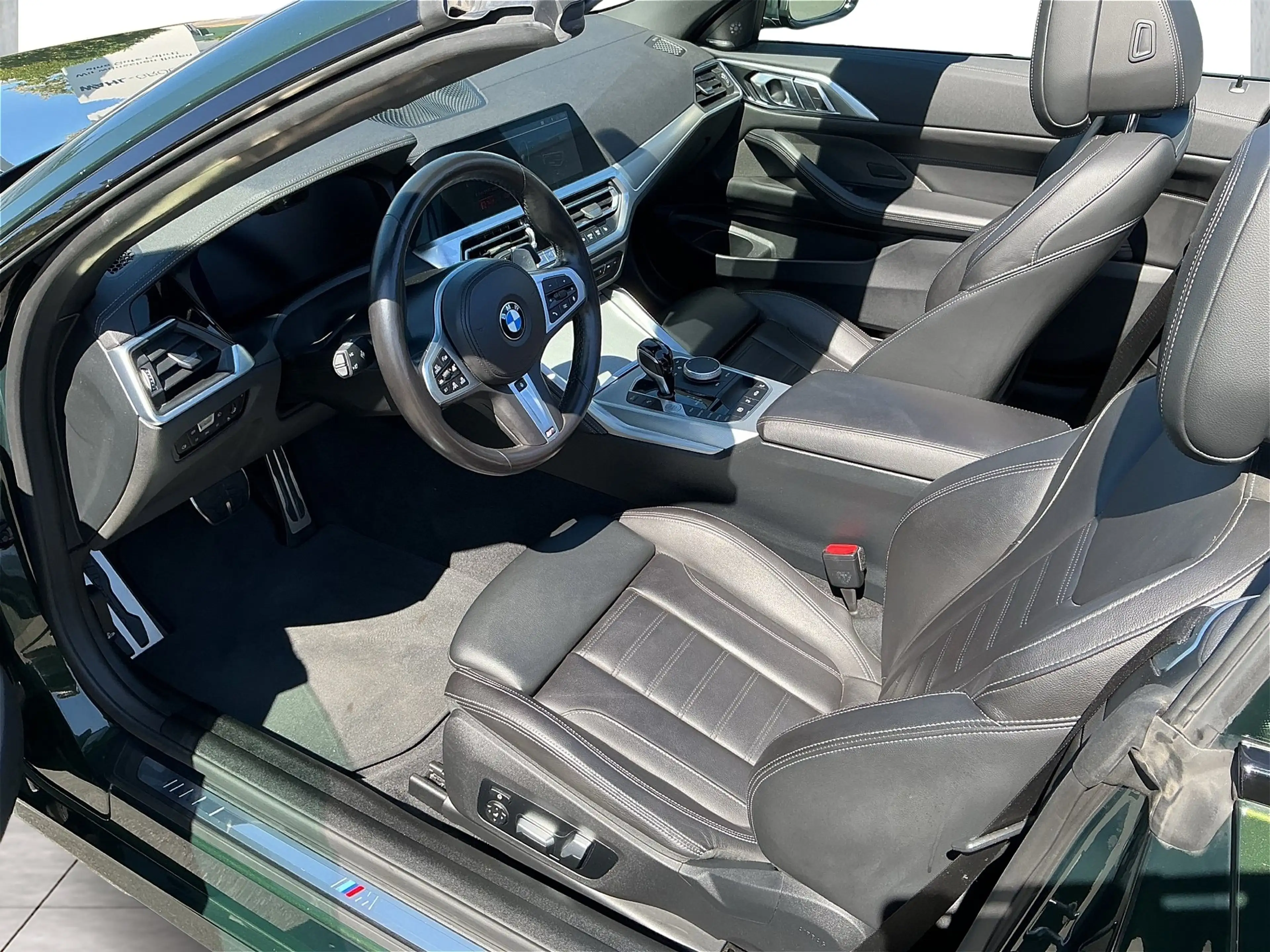 BMW 440 M440i xDrive Cabrio — photo 10