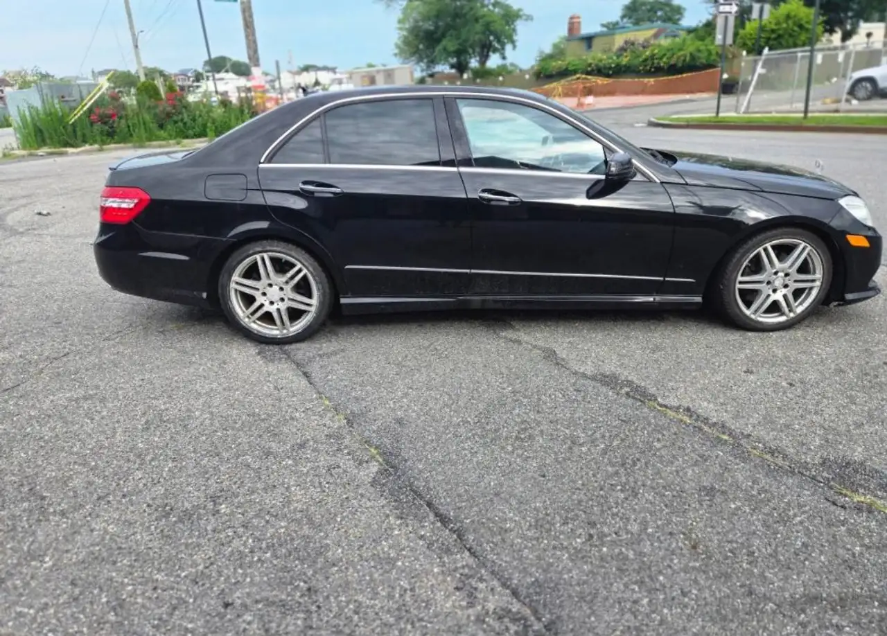 2010 Mercedes-Benz E-Class