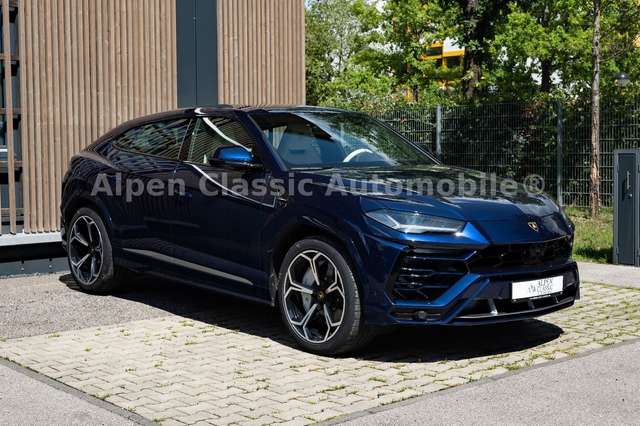 Imagine Lamborghini Urus B&O Massage Carbon Soft Close 22"