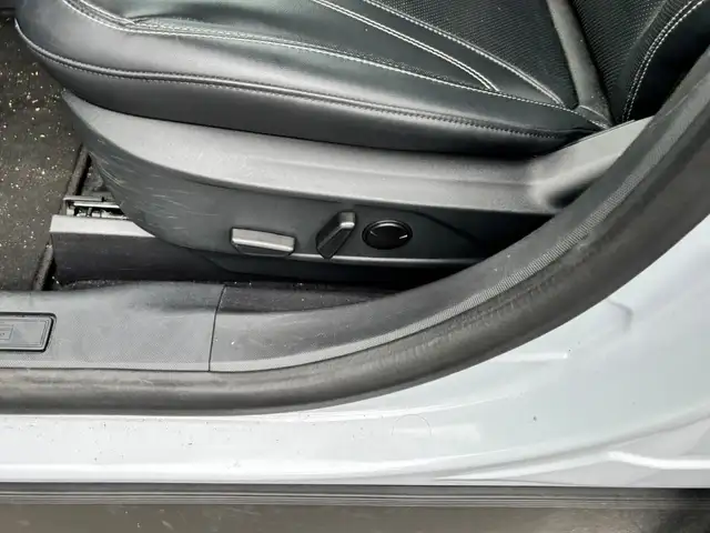 Ford Mustang Mach-E view 8