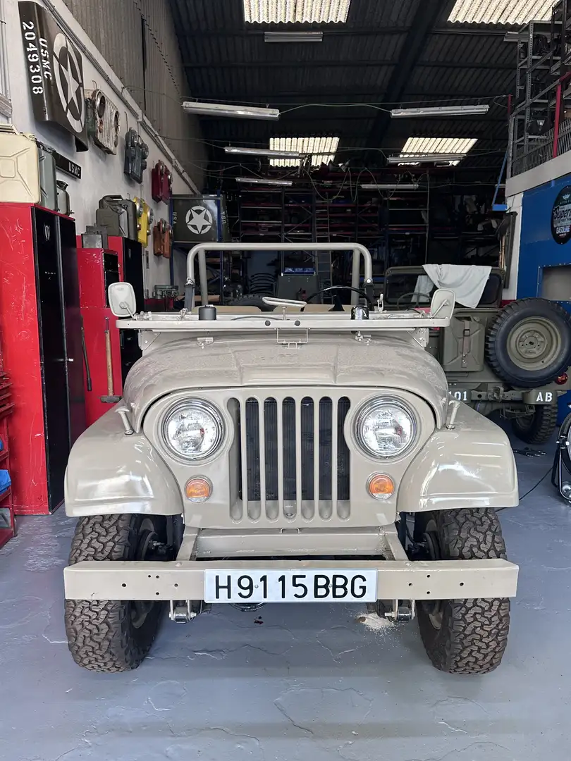Jeep CJ-5 - 1