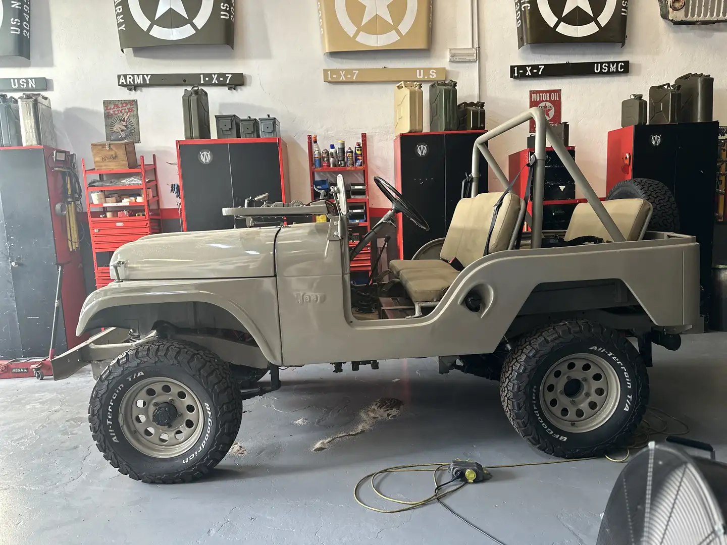 Jeep CJ-5 - 2