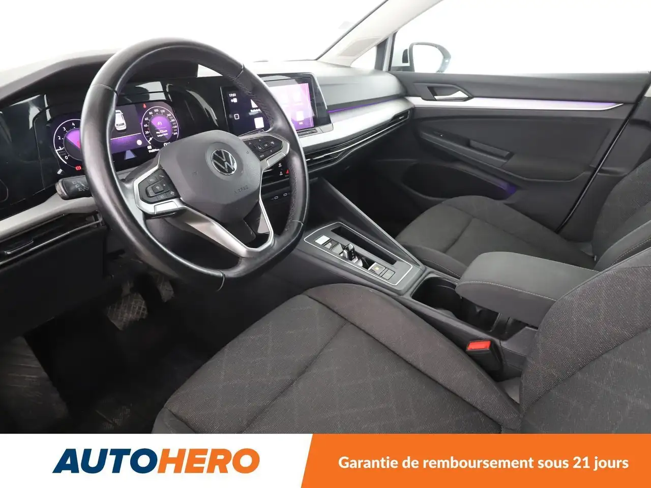 Volkswagen Golf Standard Model — photo 11