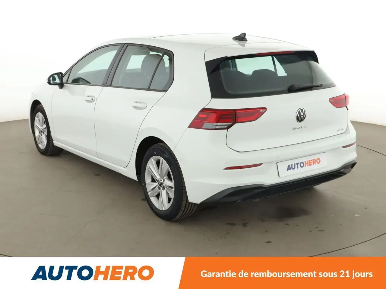 Volkswagen Golf Standard Model — photo 4