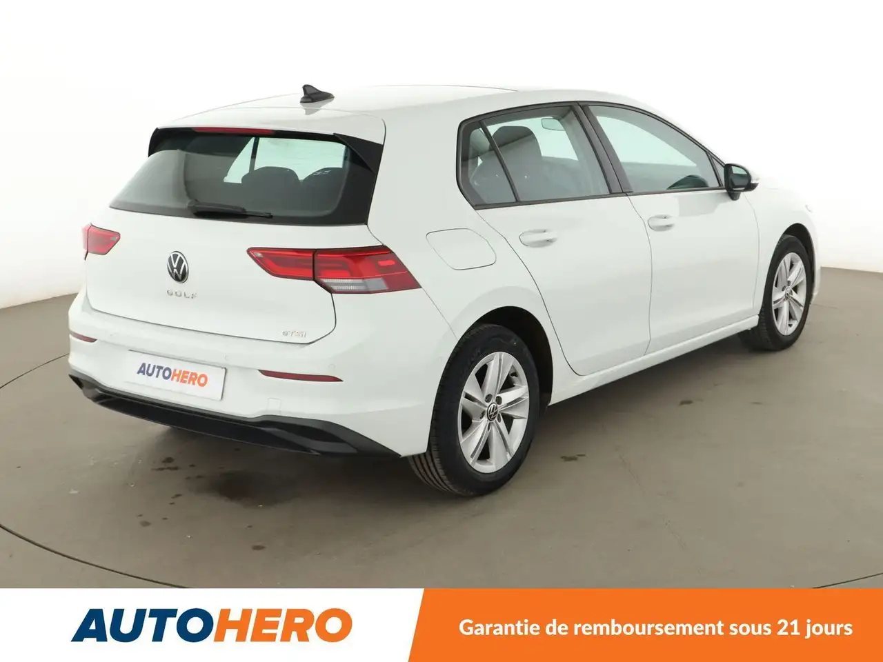 Volkswagen Golf Standard Model — photo 6