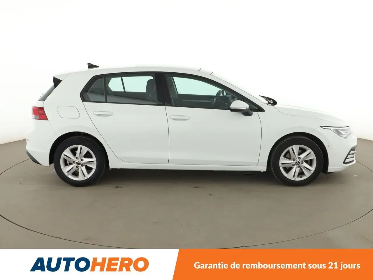 Volkswagen Golf Standard Model — photo 7
